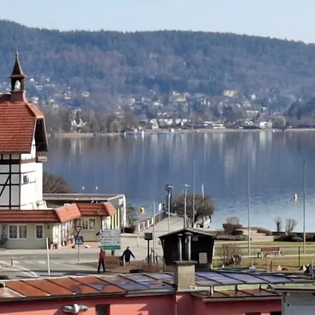 Mit Grosser Terrasse In 3 * Reifnitz